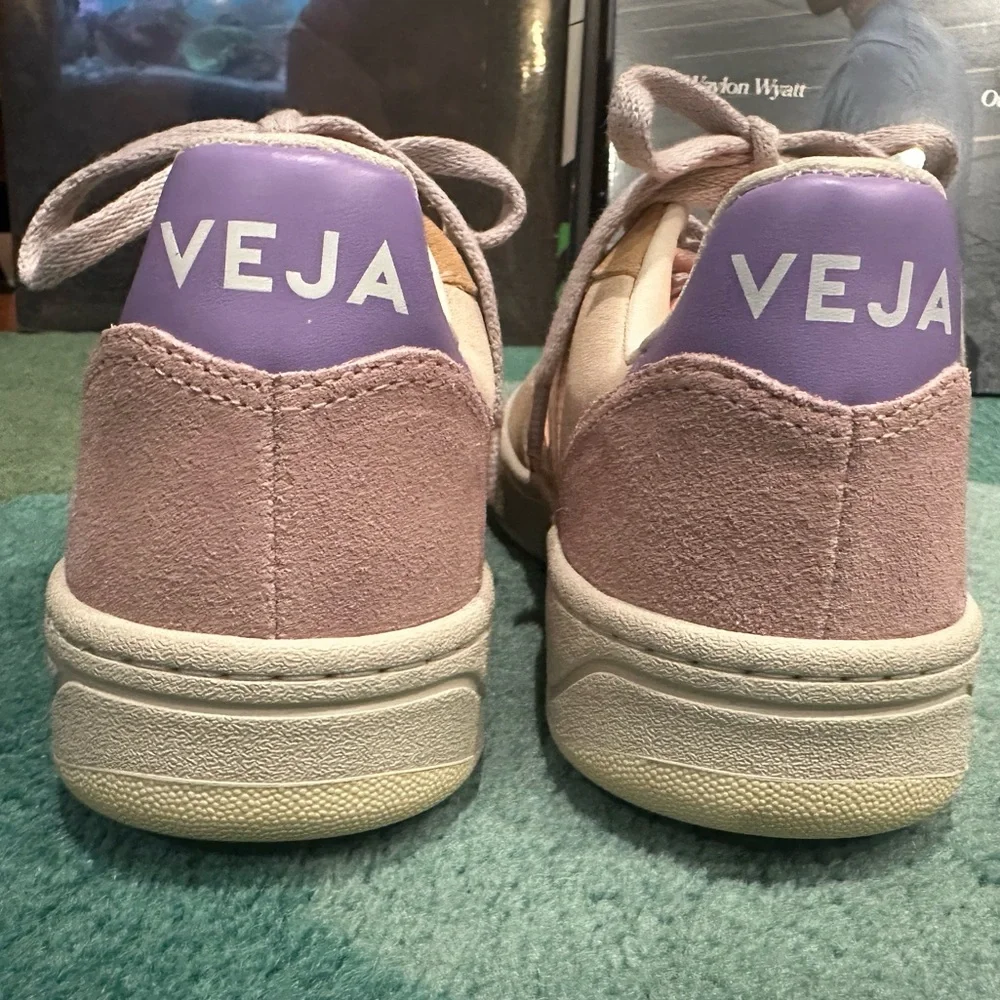 Veja NEARLY NEW V-10 peach multico suede - tan, pink, purple, beige sneaker - 6 - Picture 8 of 16